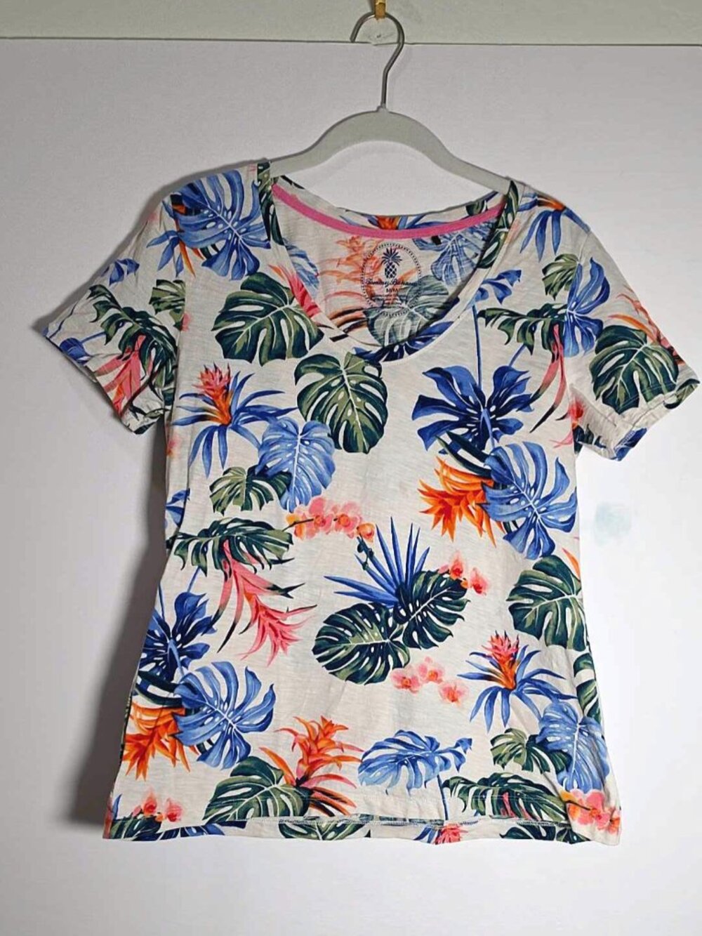 Tommy Bahama Tropical Floral Print T-Shirt, Womens MEDIUM, Hawaiian Island Top